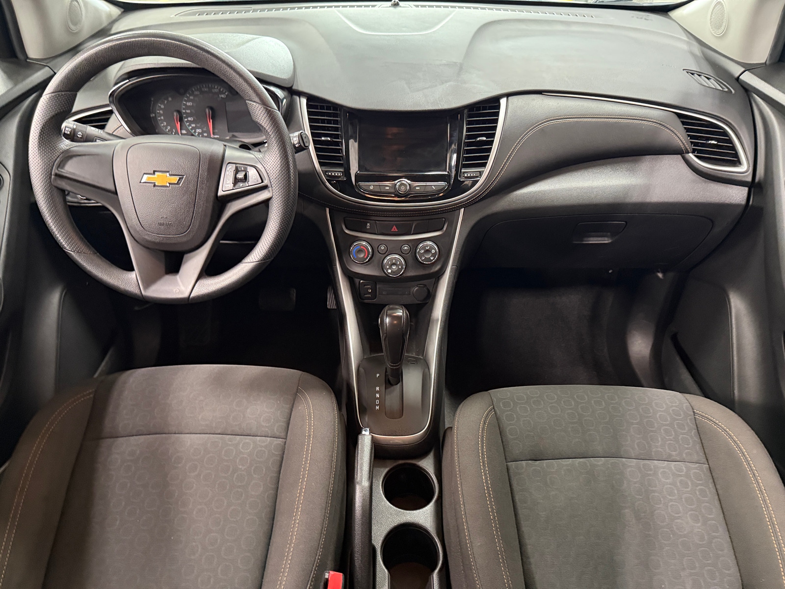 Thumbnail: 2018 Chevrolet Trax - 3