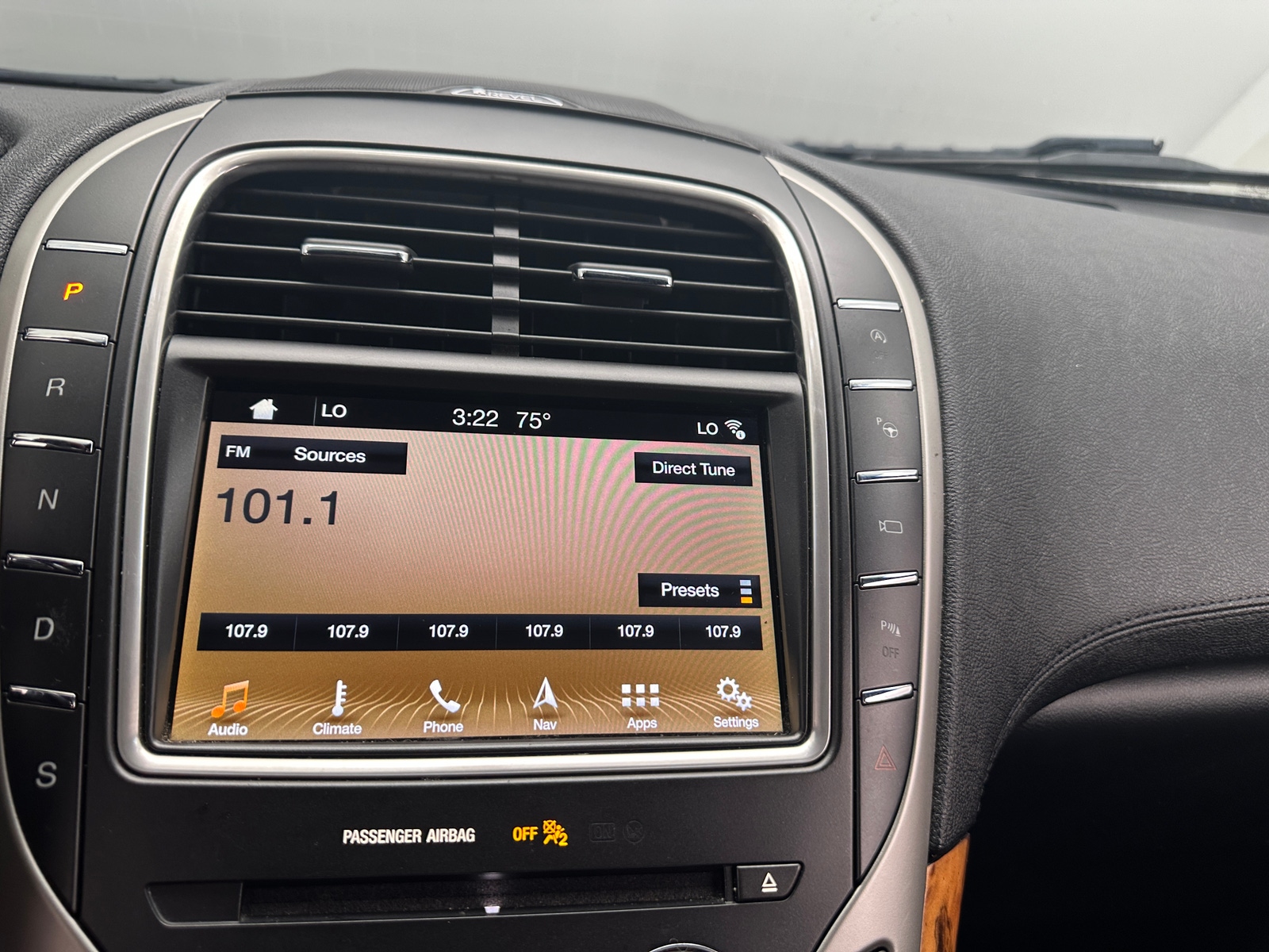 Thumbnail: 2019 Lincoln Nautilus - 3