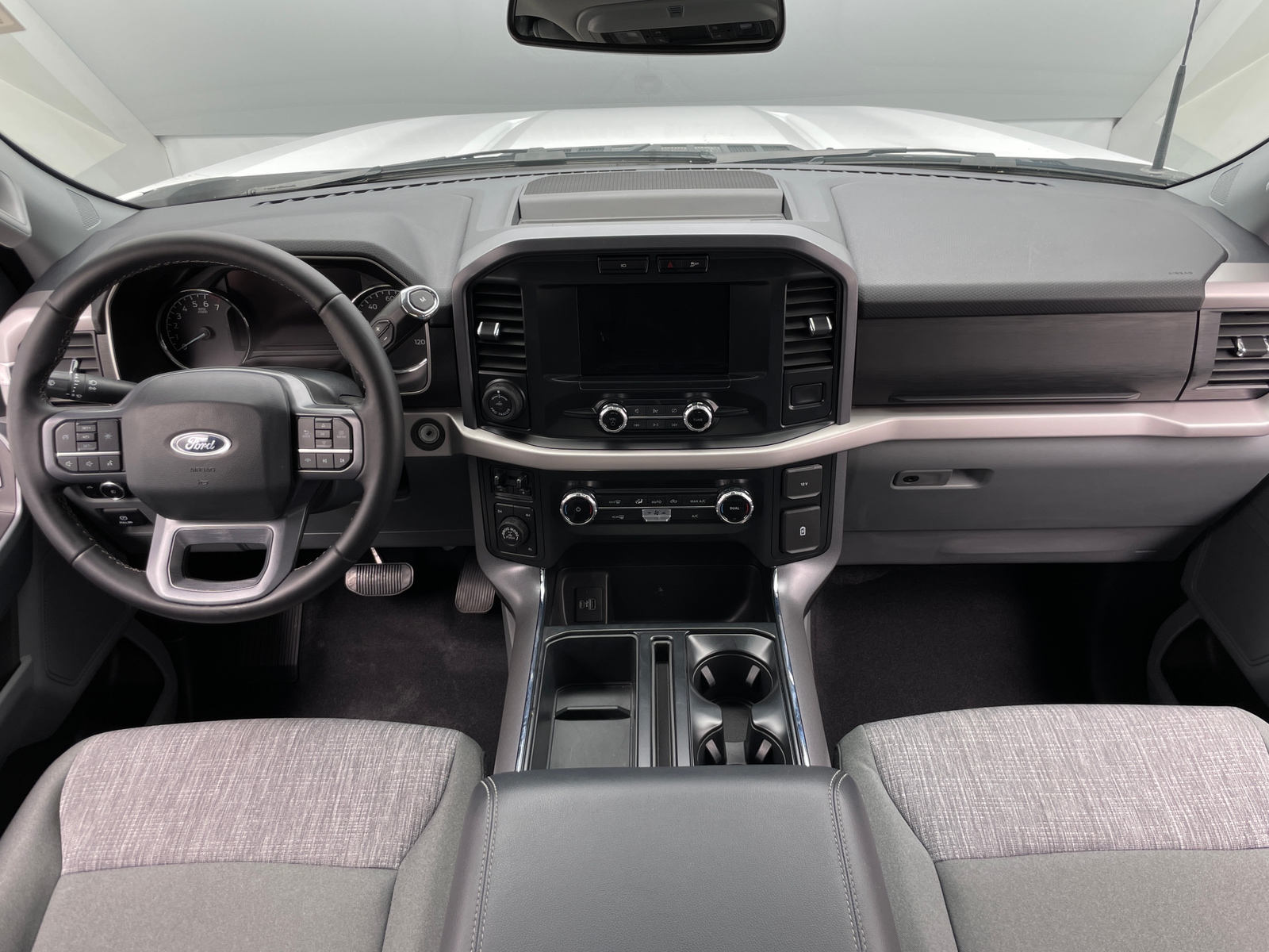 Thumbnail: 2023 Ford Econoline - 3