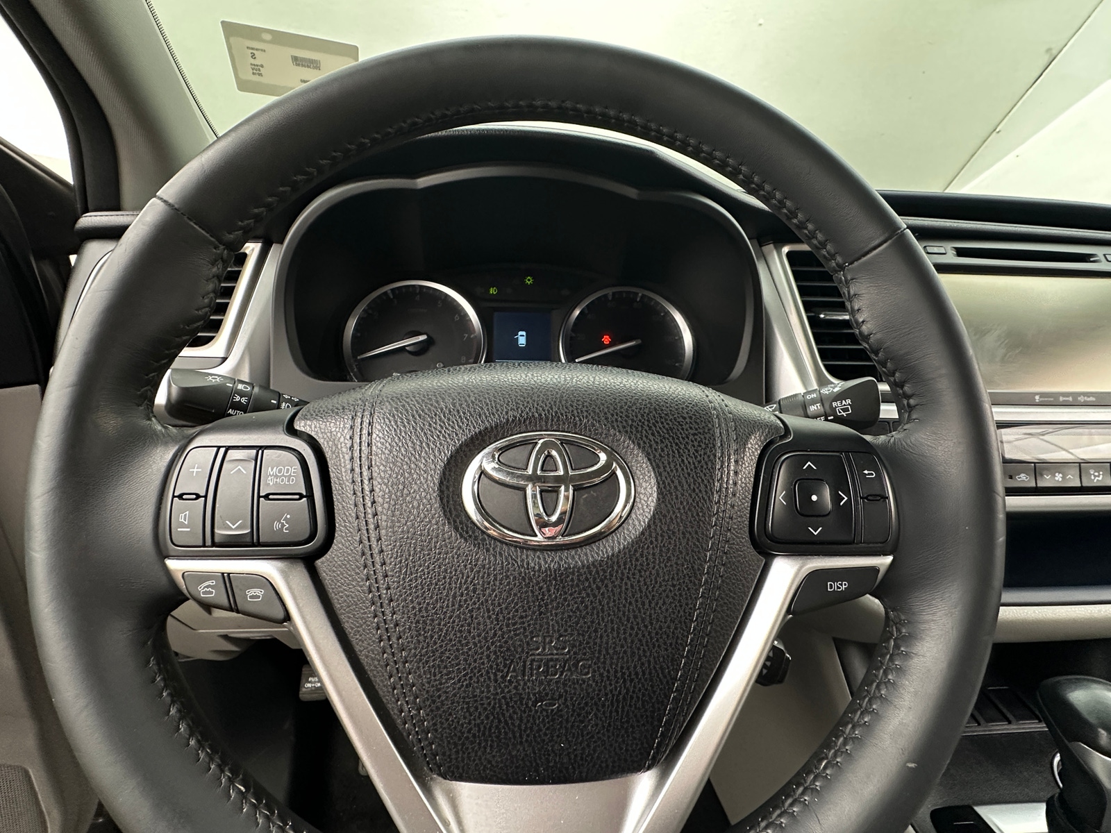 Thumbnail: 2016 Toyota Highlander - 5
