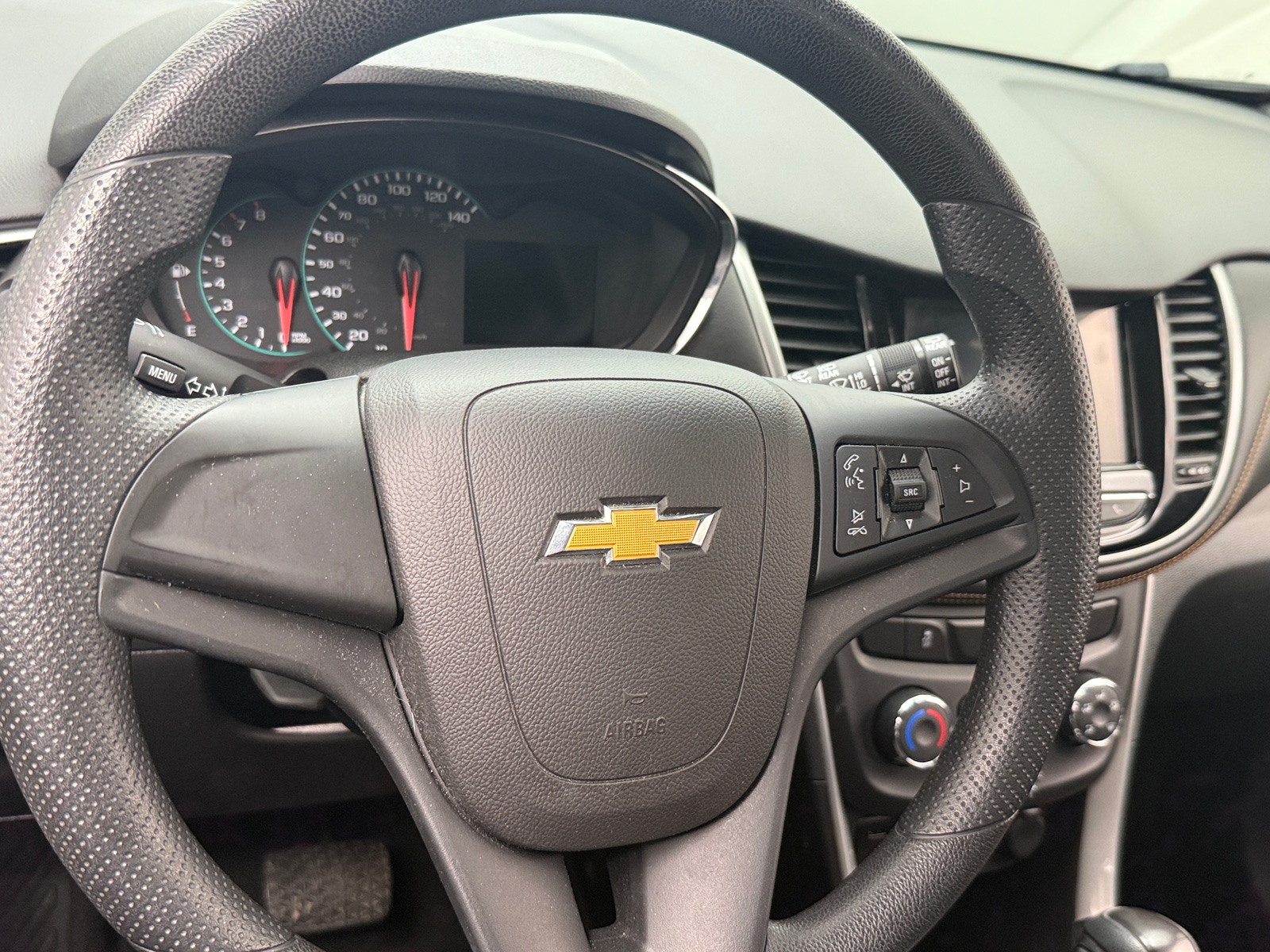 Thumbnail: 2019 Chevrolet Trax - 5