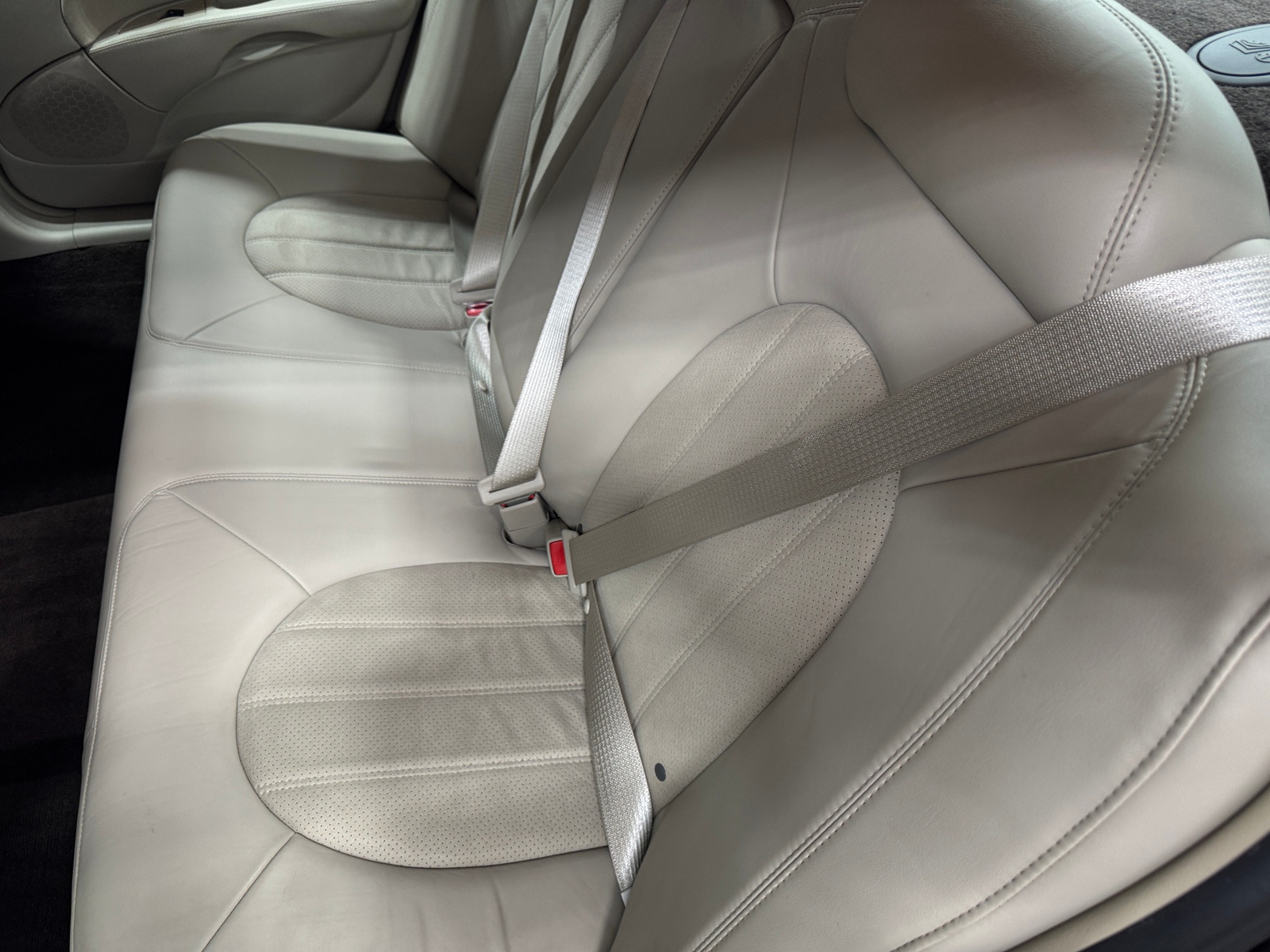 Thumbnail: 2010 Buick Lucerne - 5