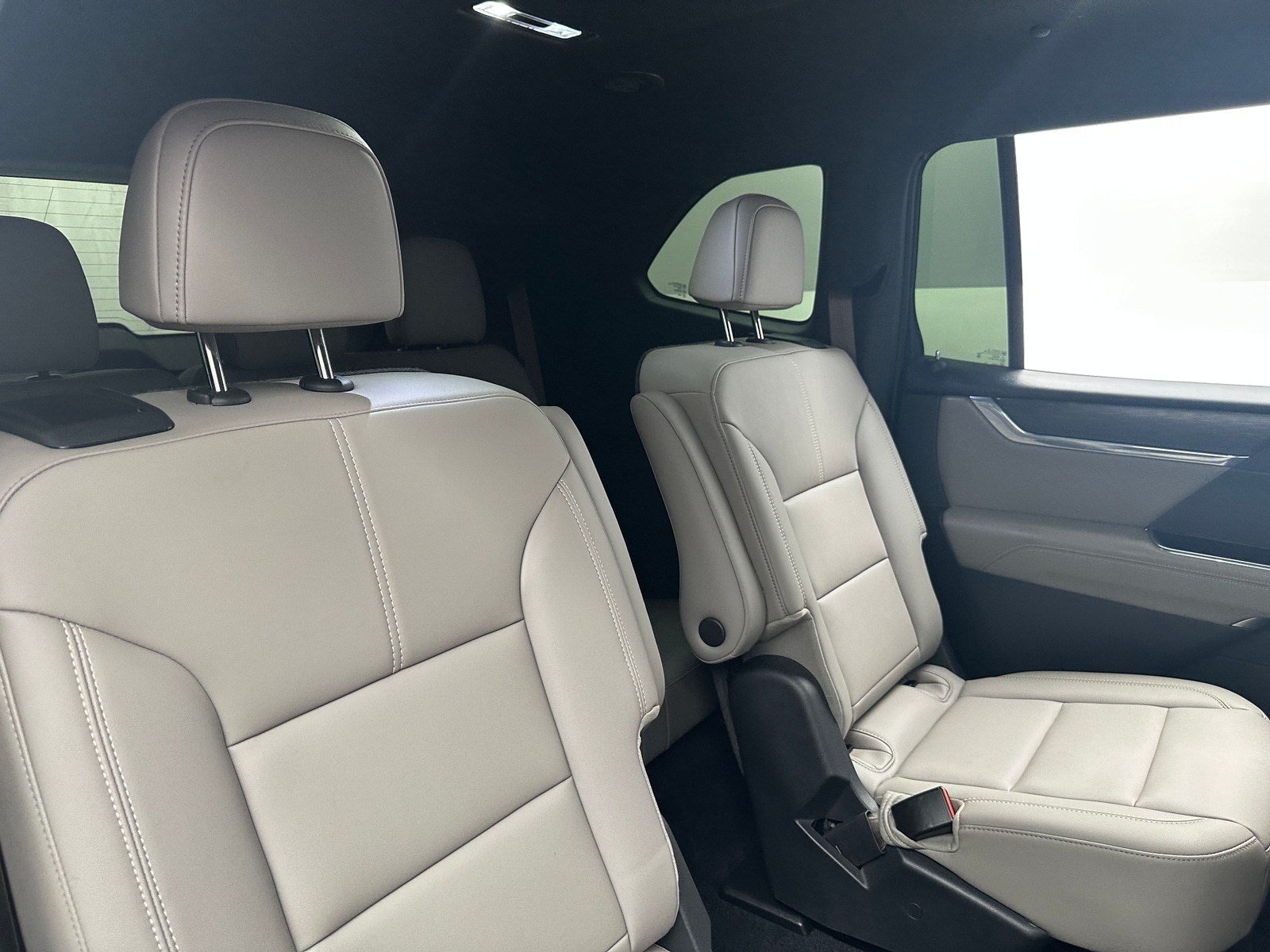 Thumbnail: 2024 GMC Acadia - 5
