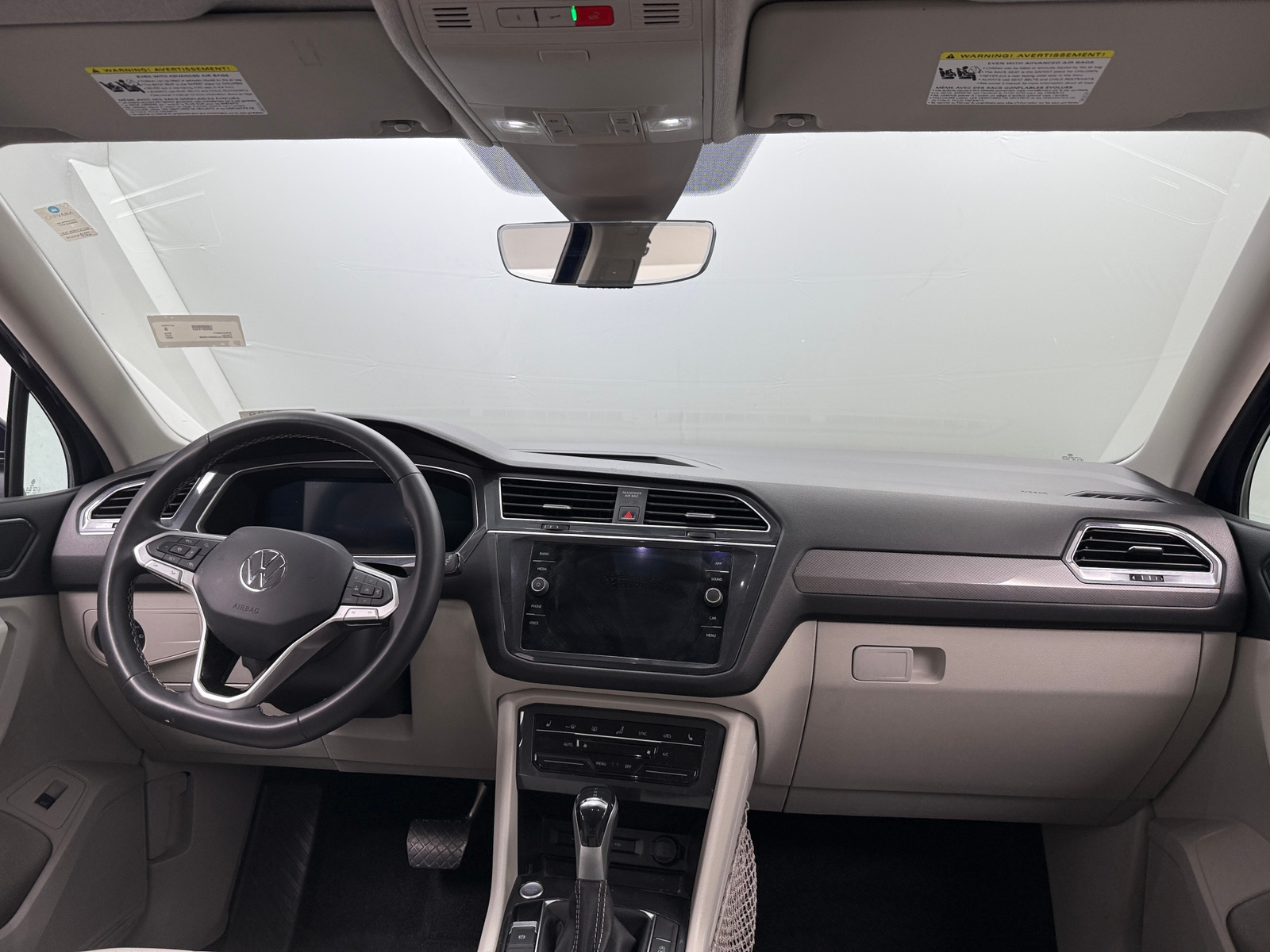 Thumbnail: 2022 Volkswagen Tiguan - 2