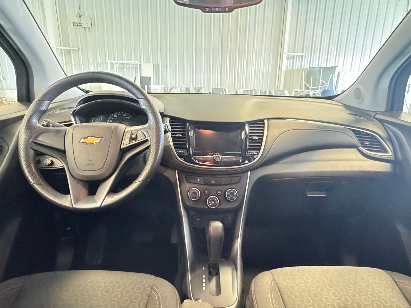 Thumbnail: 2018 Chevrolet Trax - 3