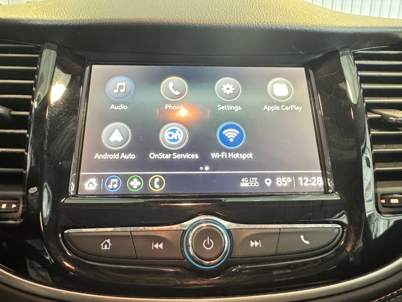 Thumbnail: 2018 Chevrolet Trax - 4
