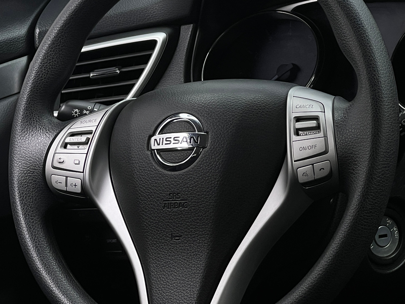 Thumbnail: 2016 Nissan Rogue - 5