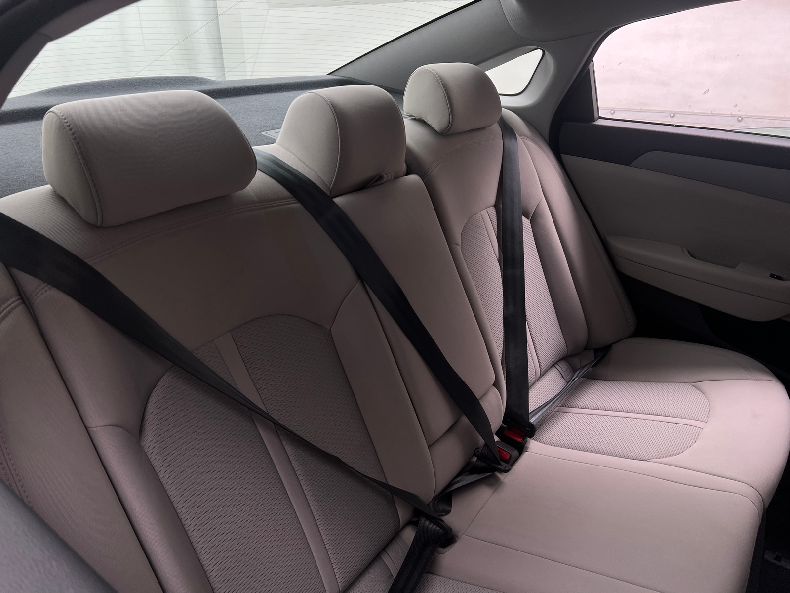 Thumbnail: 2017 Hyundai Sonata - 6