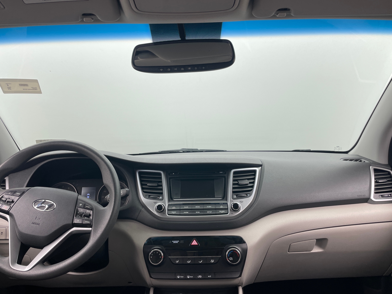 Thumbnail: 2016 Hyundai Tucson - 3
