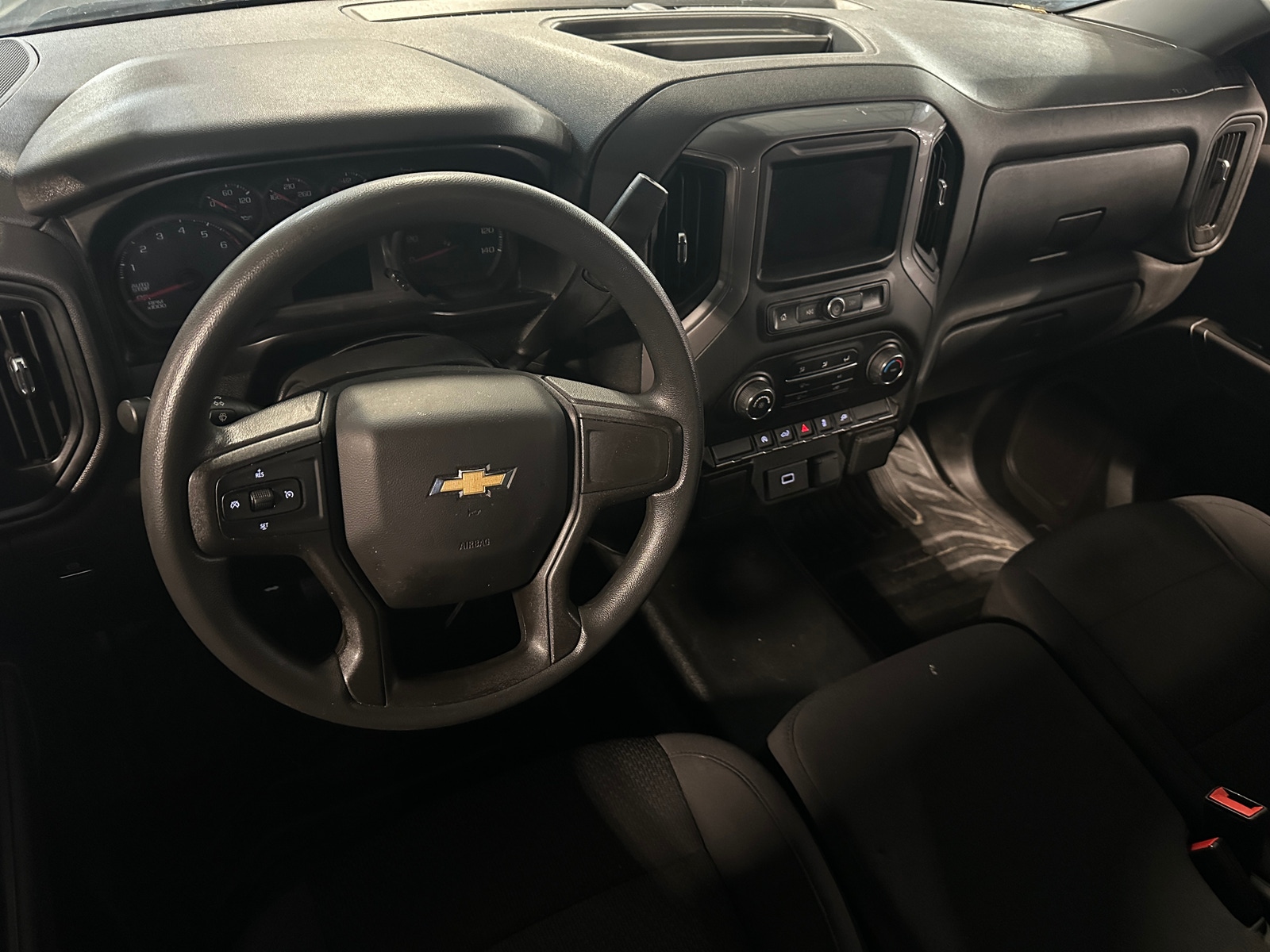 Thumbnail: 2020 Chevrolet Silverado 1500 - 3