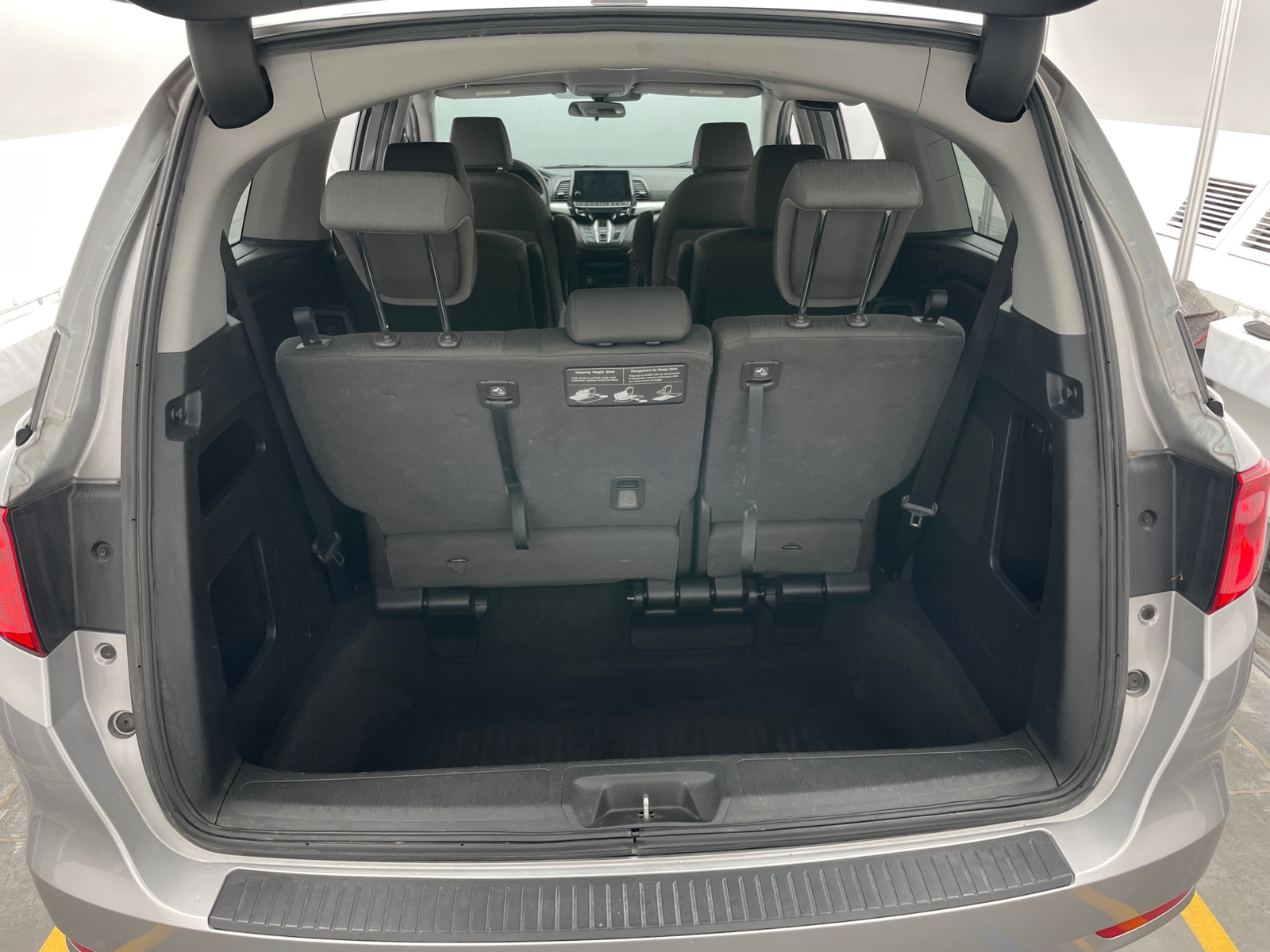 Thumbnail: 2019 Honda Odyssey - 7