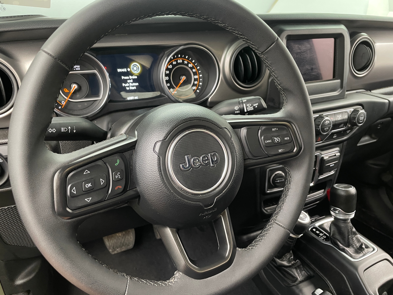 Thumbnail: 2023 Jeep Gladiator - 5
