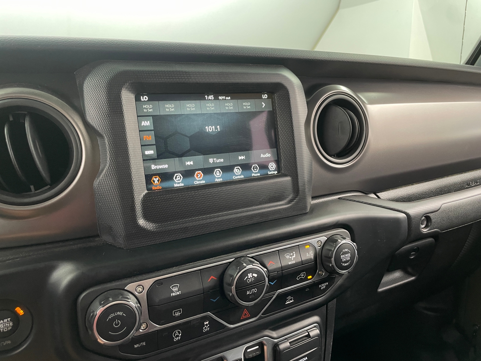 Thumbnail: 2023 Jeep Gladiator - 4
