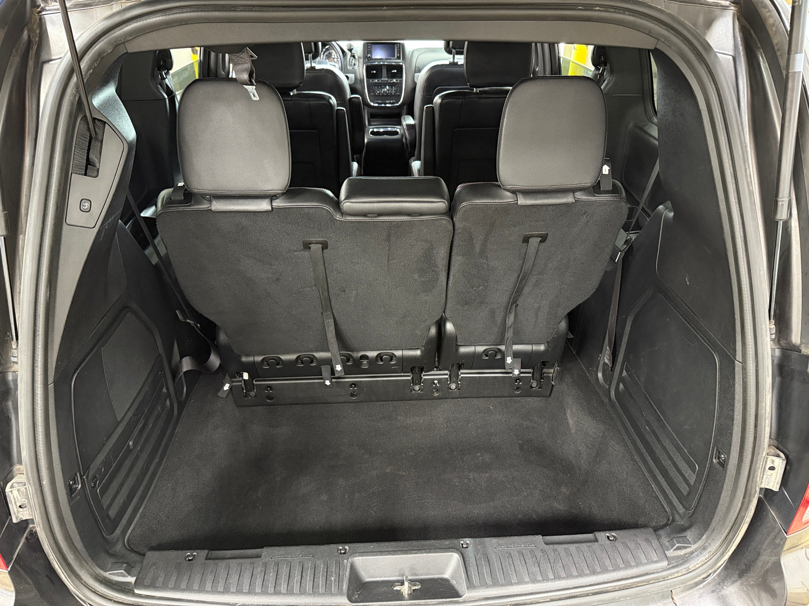 Thumbnail: 2019 Dodge Grand Caravan - 6