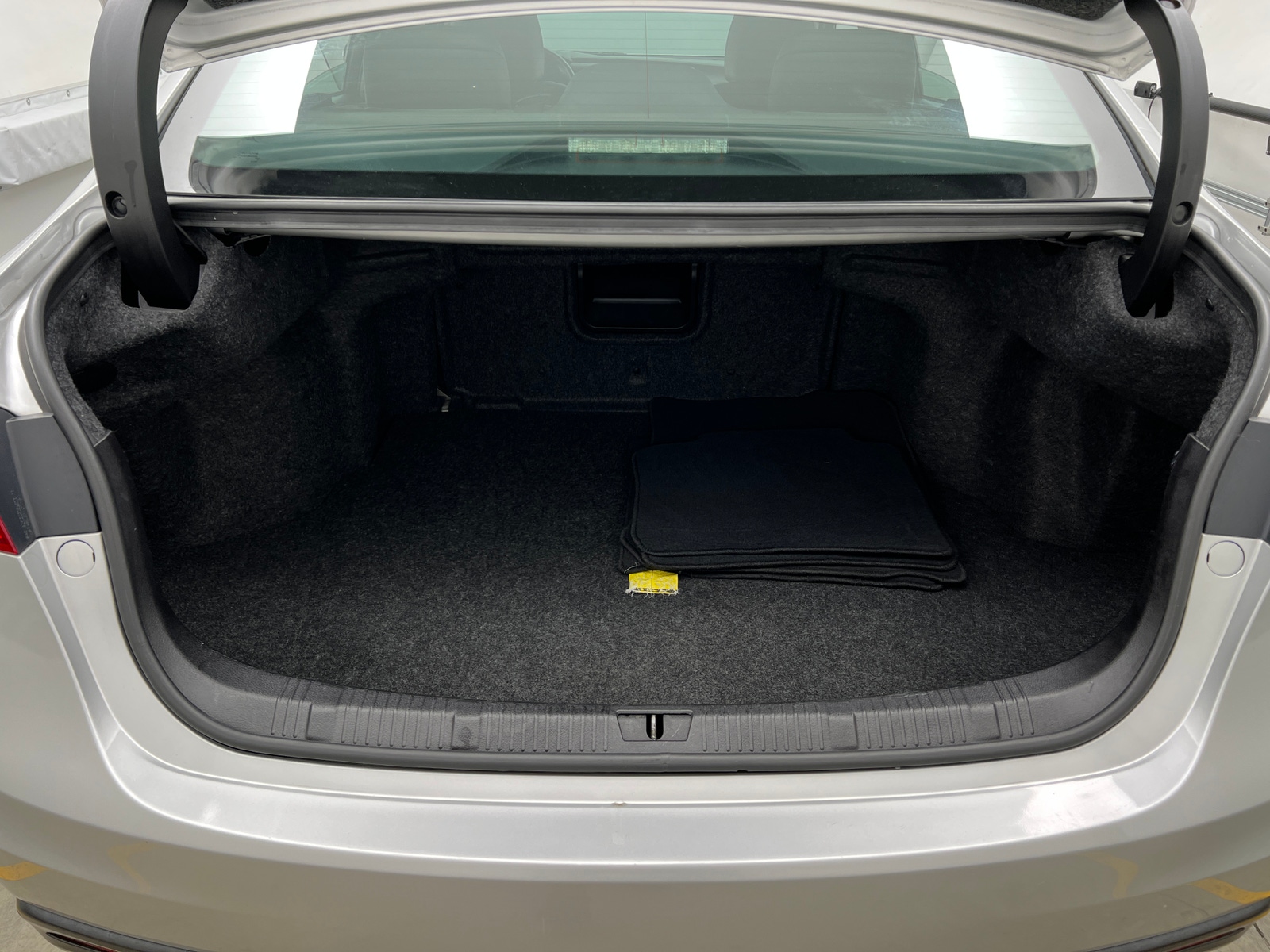 Thumbnail: 2013 Toyota Avalon - 6