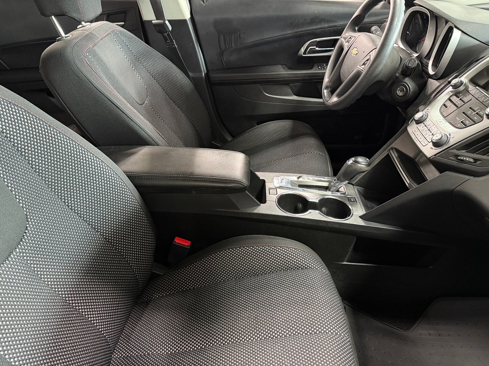 Thumbnail: 2017 Chevrolet Equinox - 2