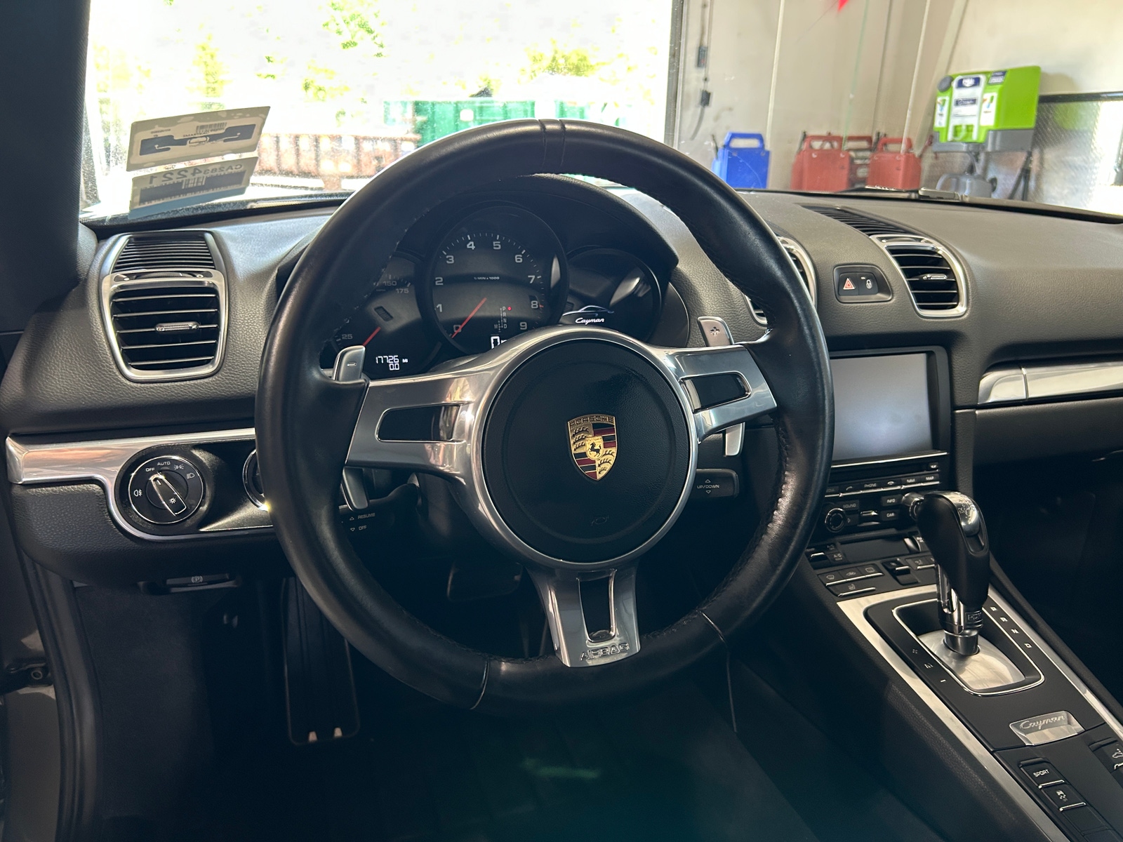 Thumbnail: 2016 Porsche Cayman - 3