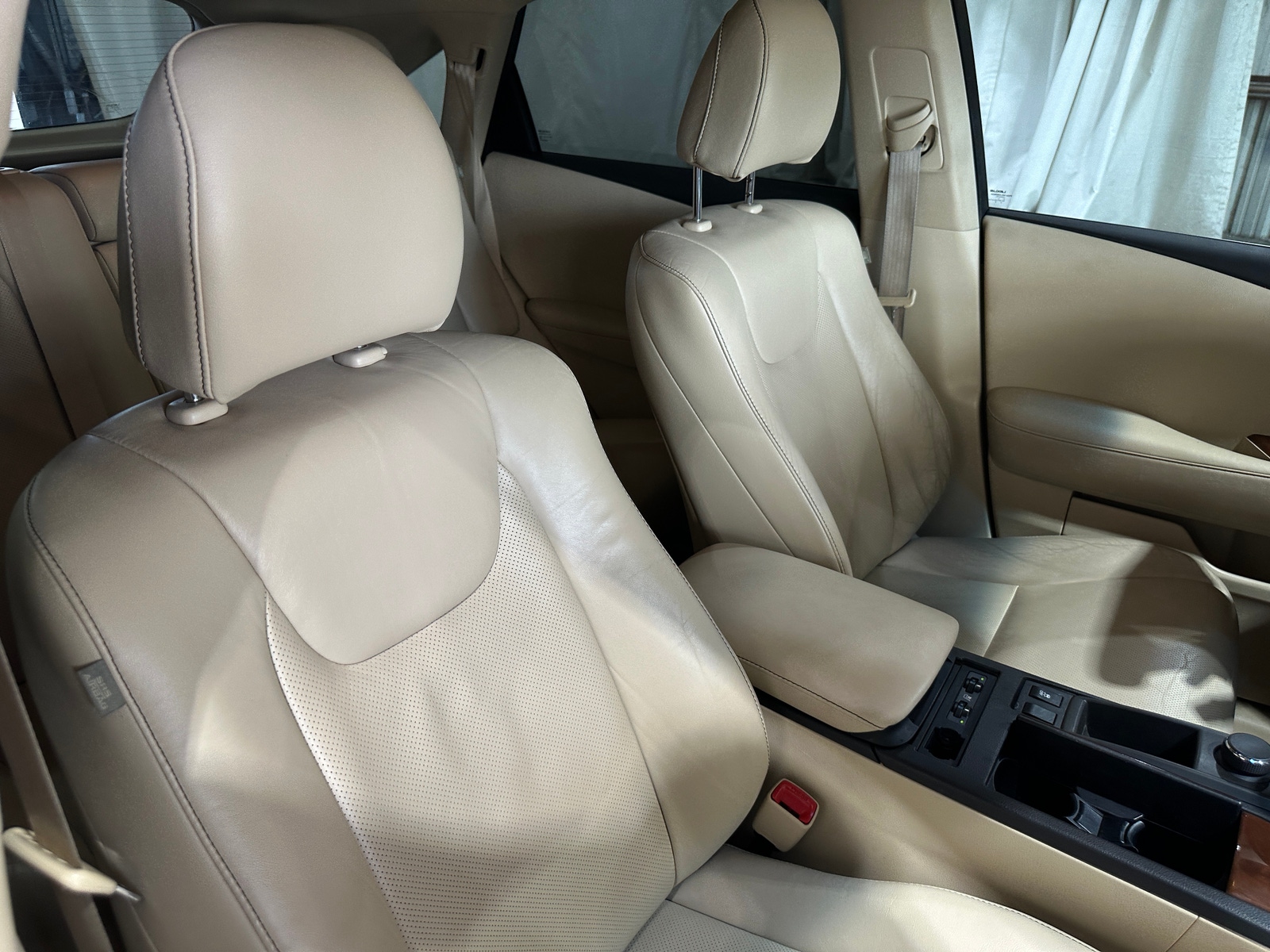 Thumbnail: 2013 Lexus RX - 2