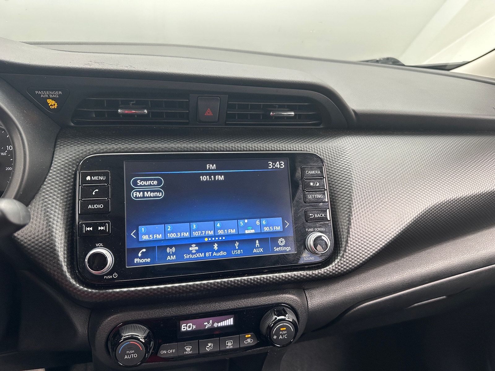 Thumbnail: 2021 Nissan Kicks - 4