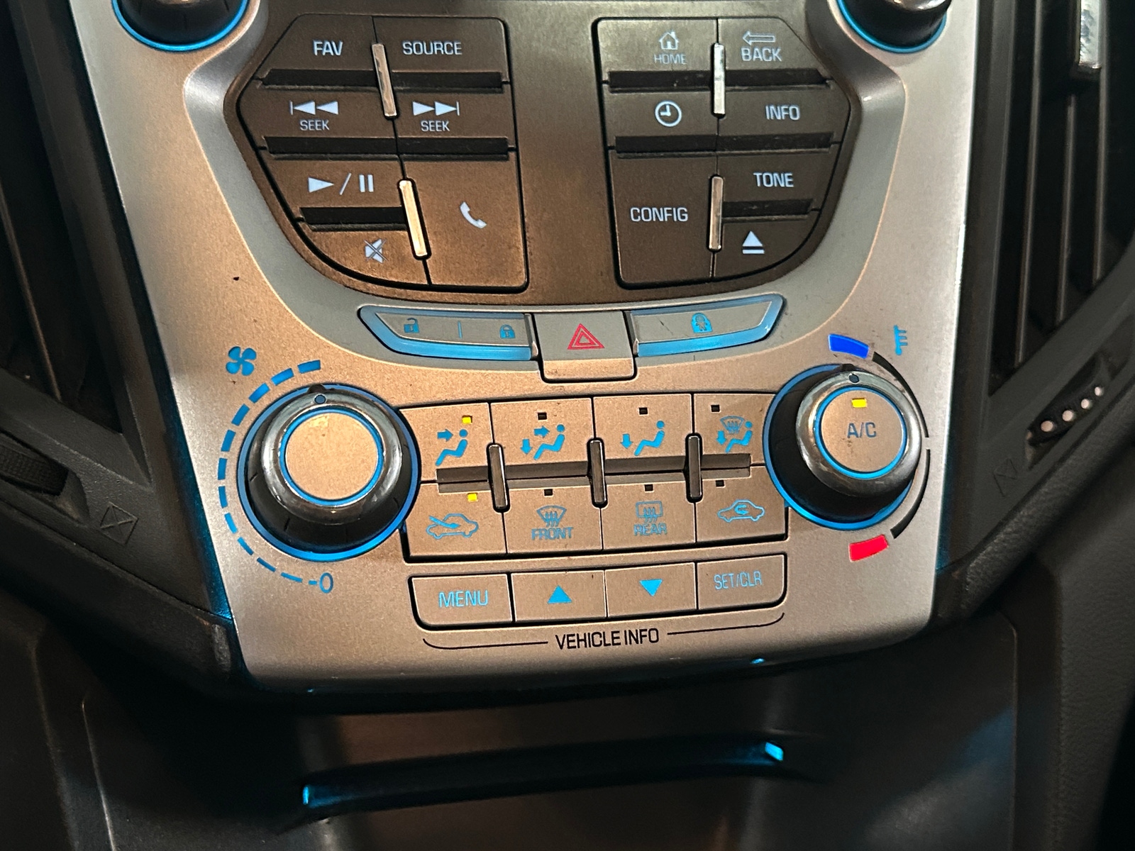 Thumbnail: 2014 Chevrolet Equinox - 4