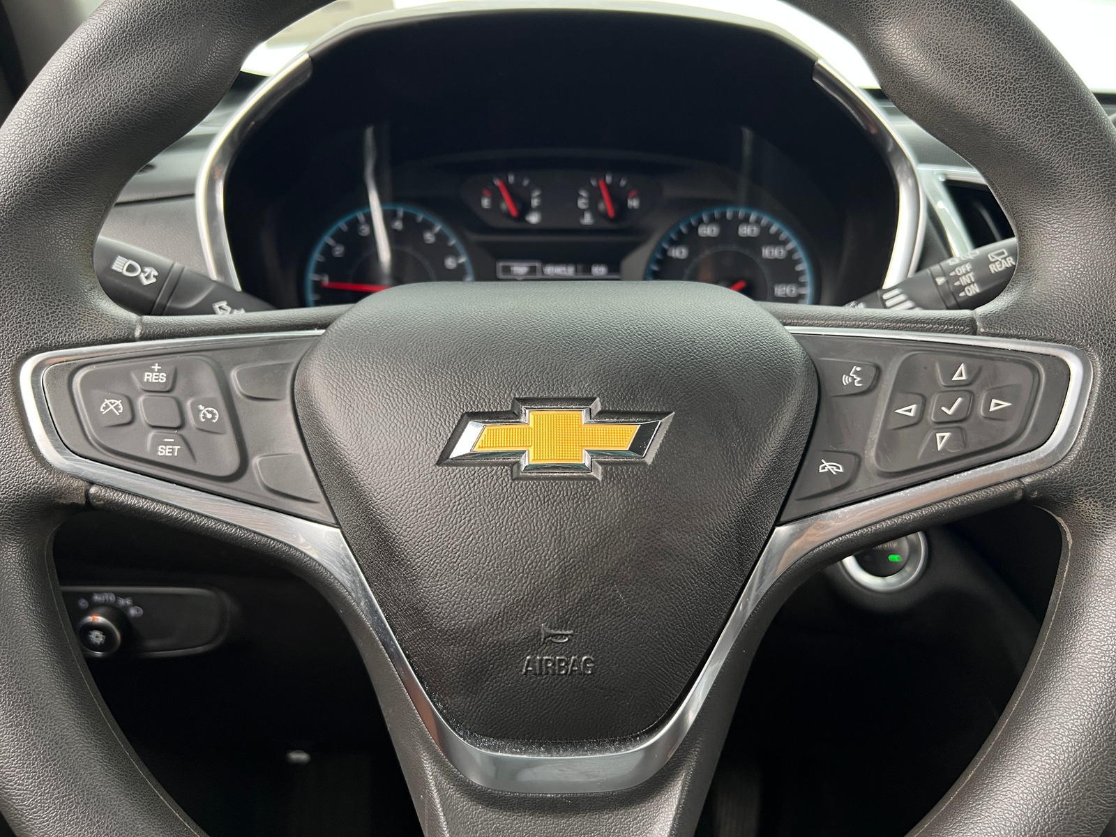 Thumbnail: 2018 Chevrolet Equinox - 5