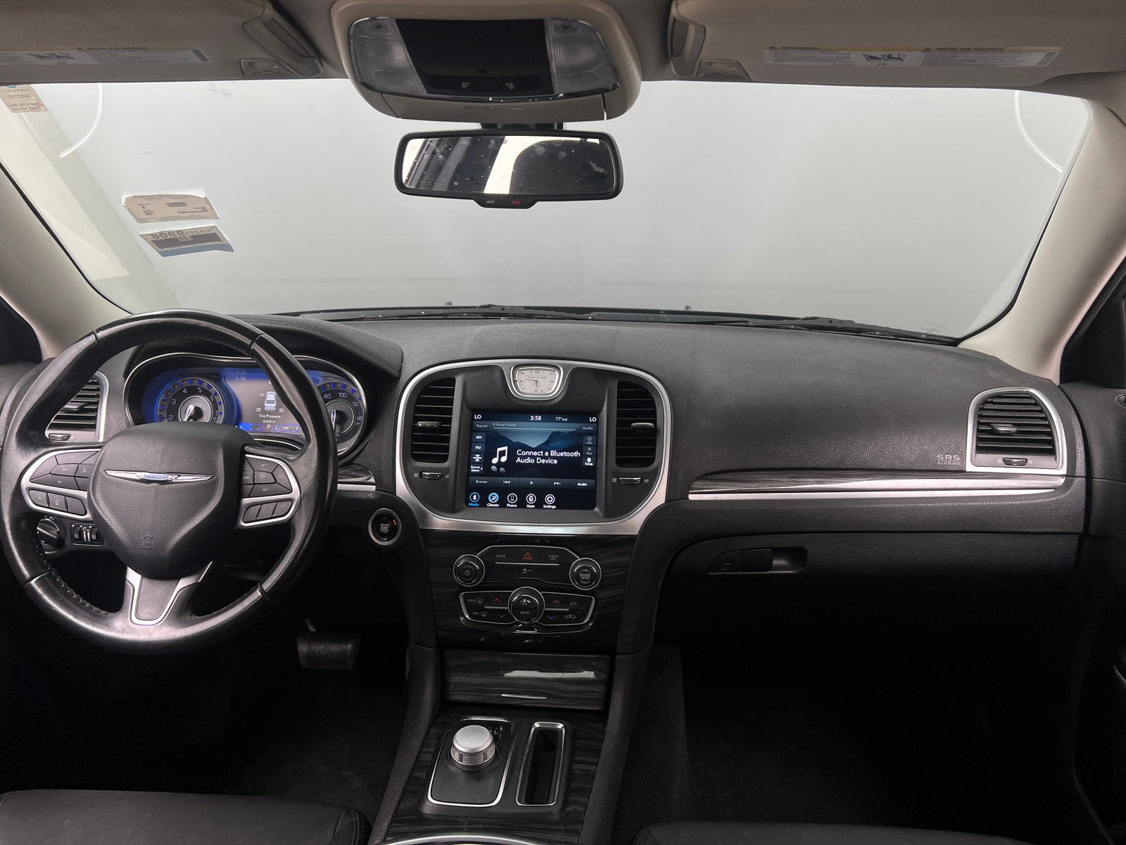Thumbnail: 2020 Chrysler 300 - 3