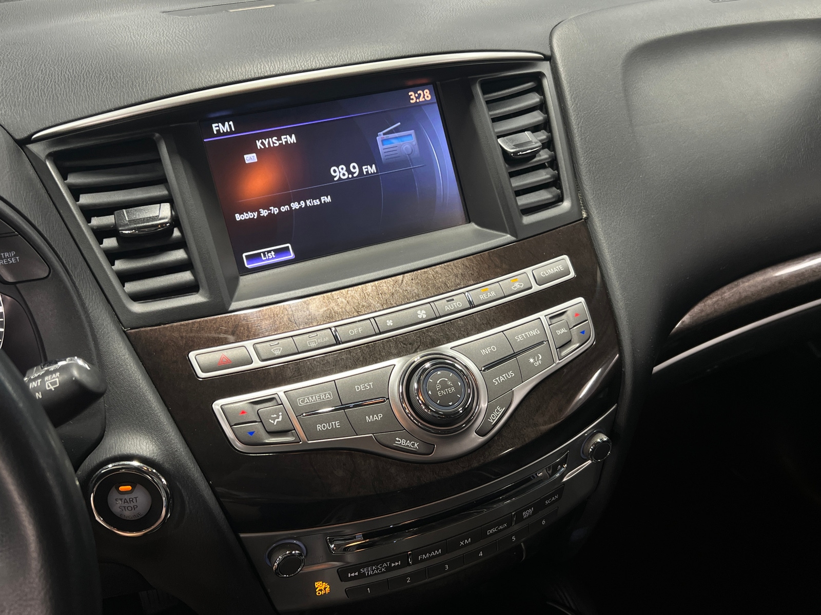 Thumbnail: 2015 INFINITI QX60 - 3