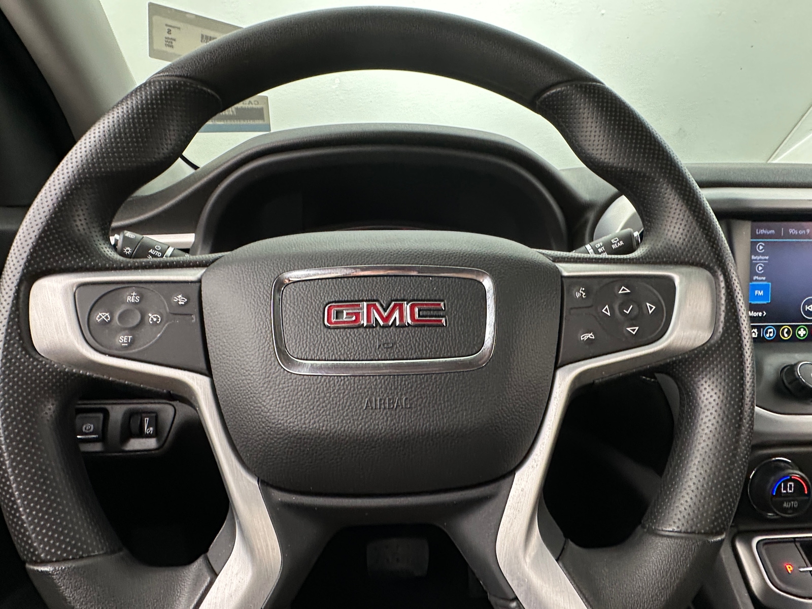 Thumbnail: 2022 GMC Acadia - 5
