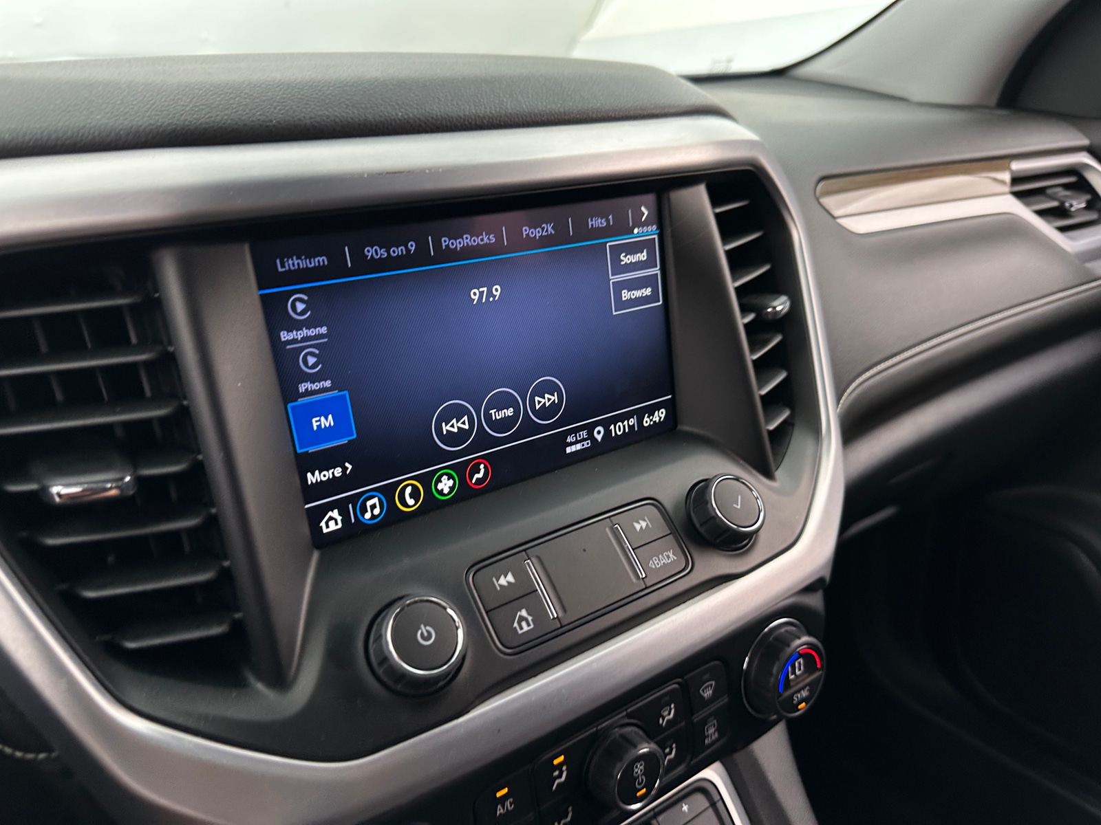 Thumbnail: 2022 GMC Acadia - 4