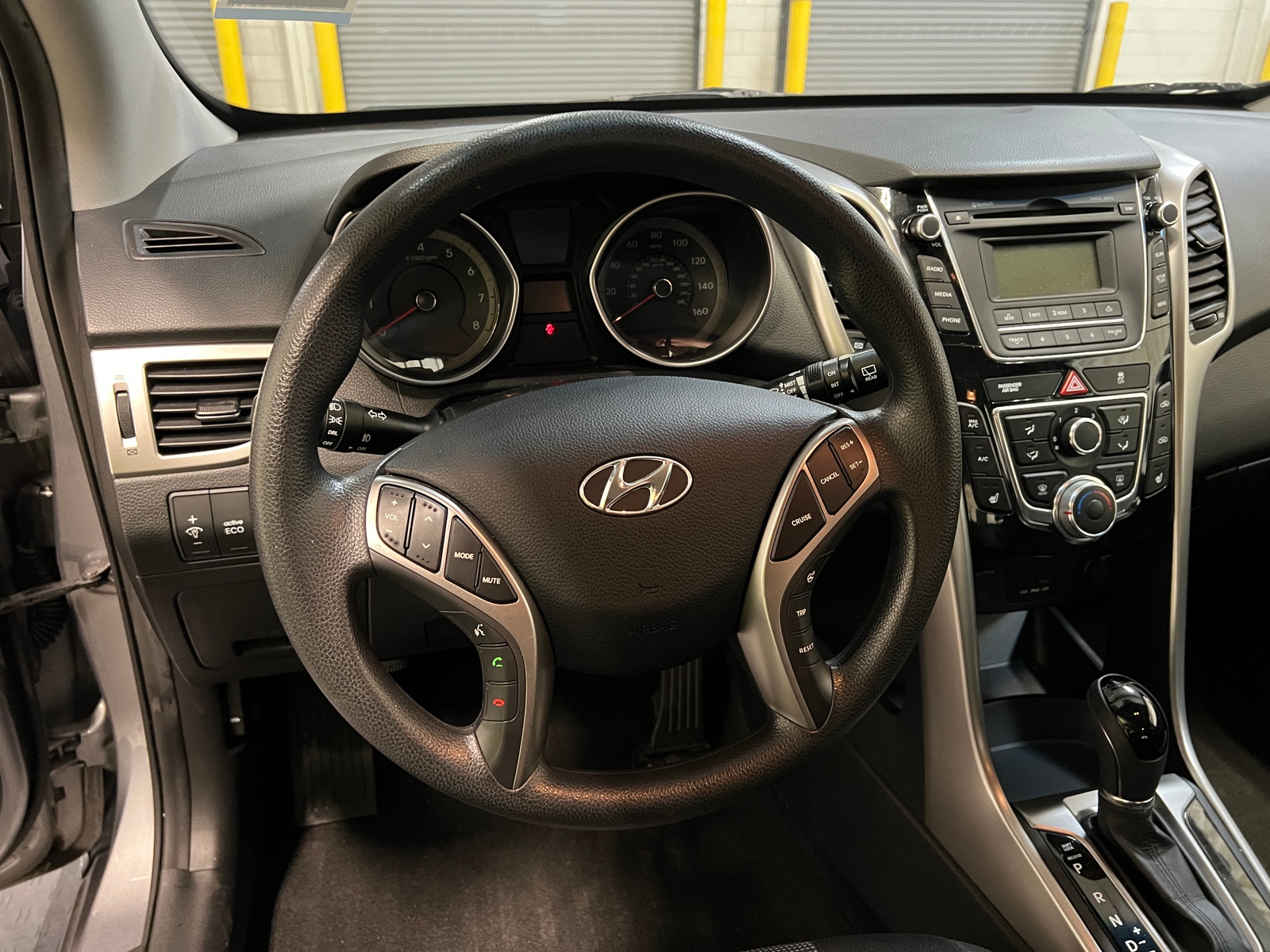 Thumbnail: 2014 Hyundai Elantra - 5
