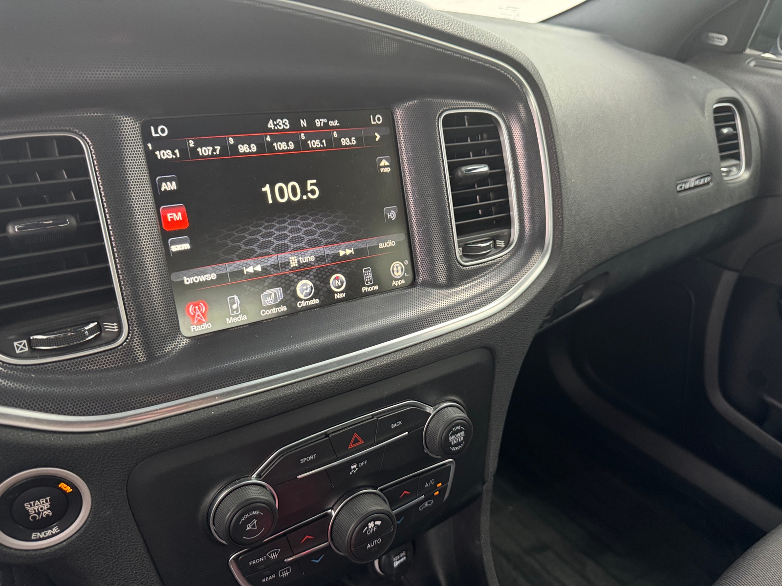 Thumbnail: 2015 Dodge Charger - 4