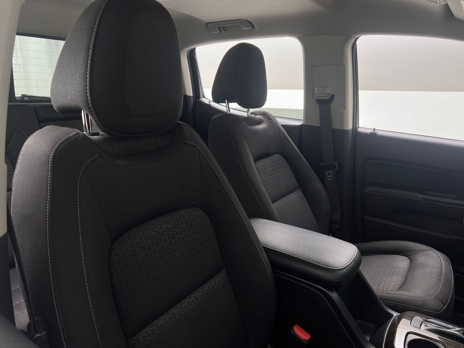 Thumbnail: 2017 GMC Canyon - 2