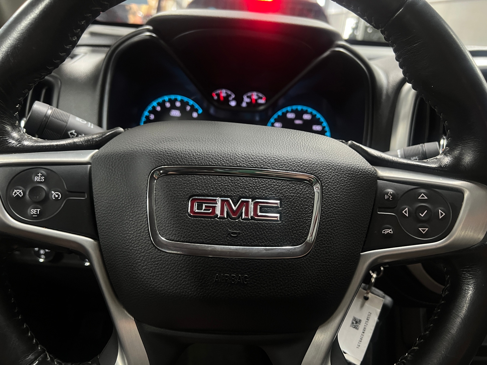 Thumbnail: 2017 GMC Canyon - 5