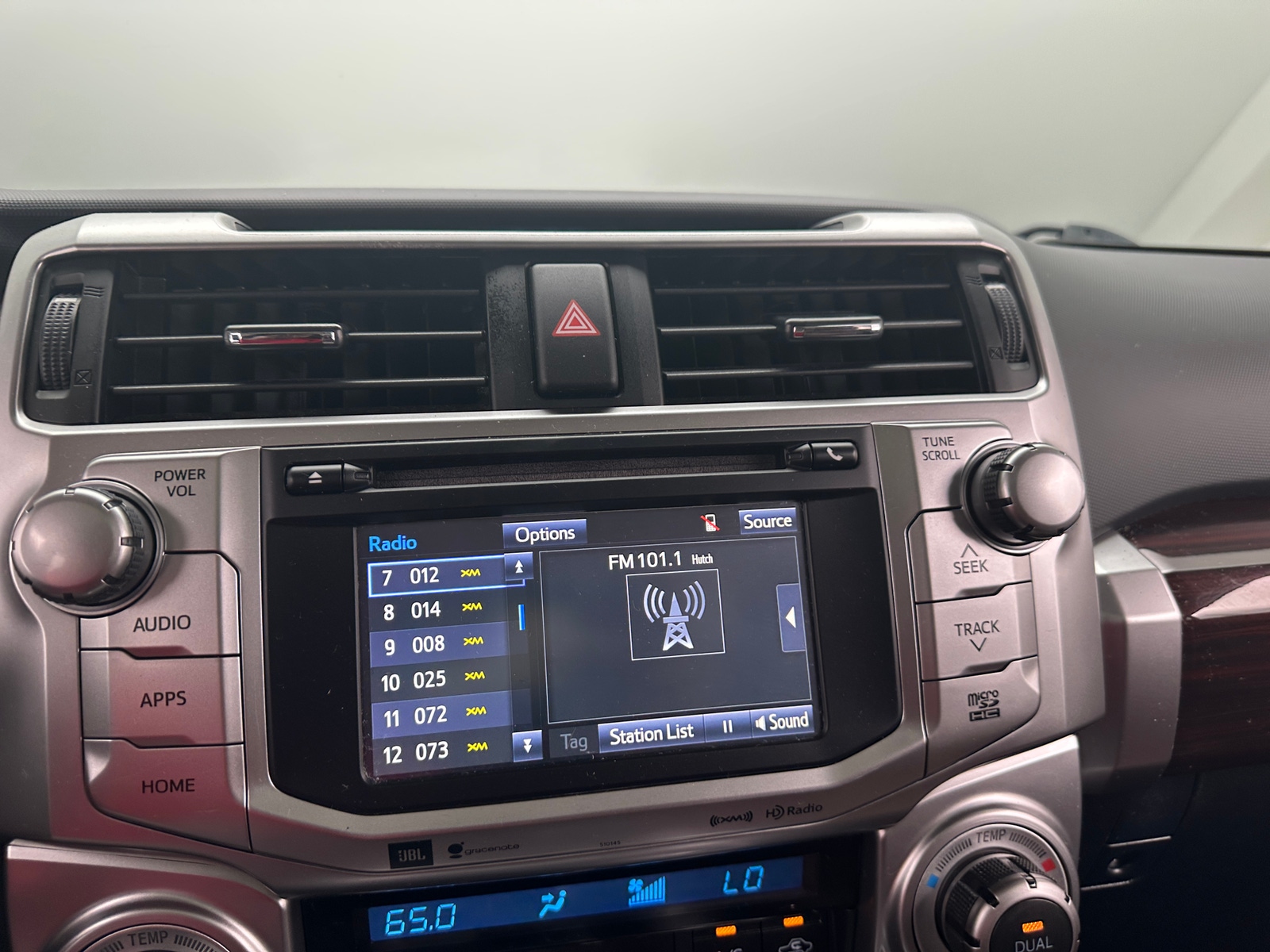Thumbnail: 2018 Toyota 4Runner - 3