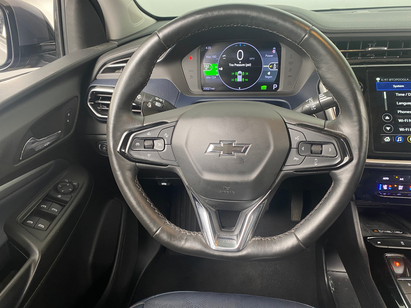 Thumbnail: 2023 Chevrolet Bolt EUV - 4