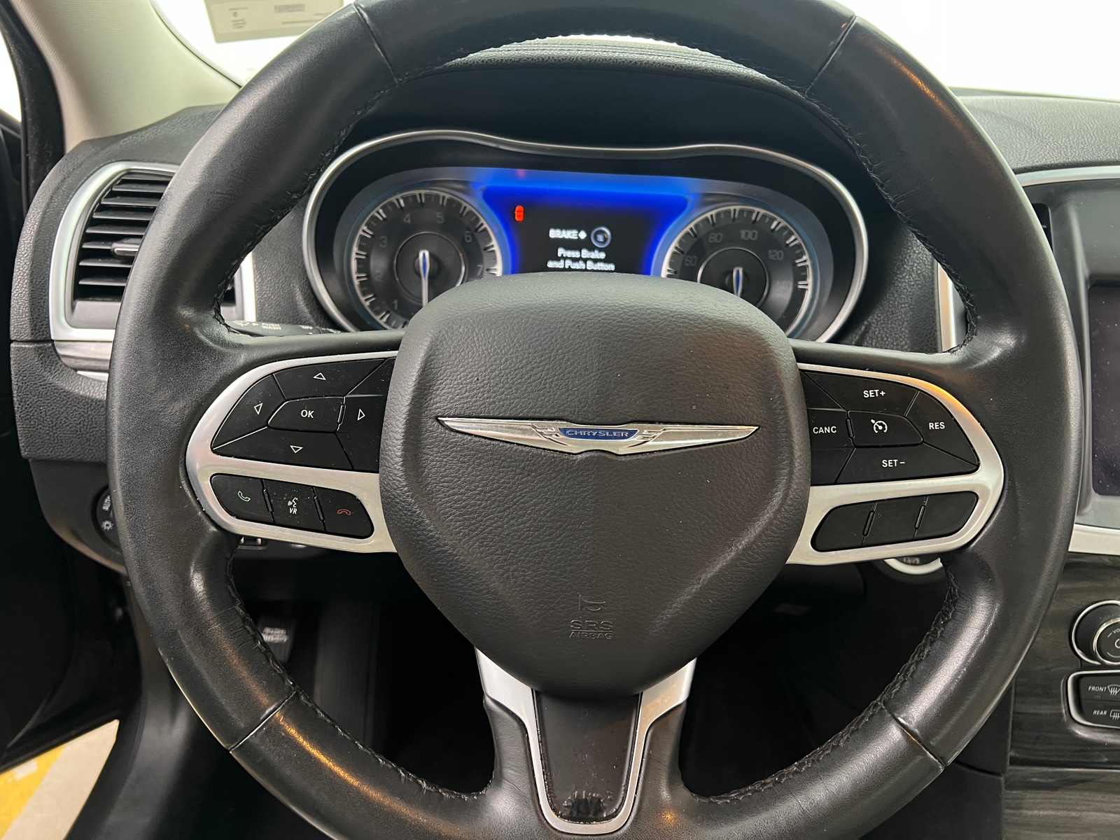 Thumbnail: 2021 Chrysler 300 - 5
