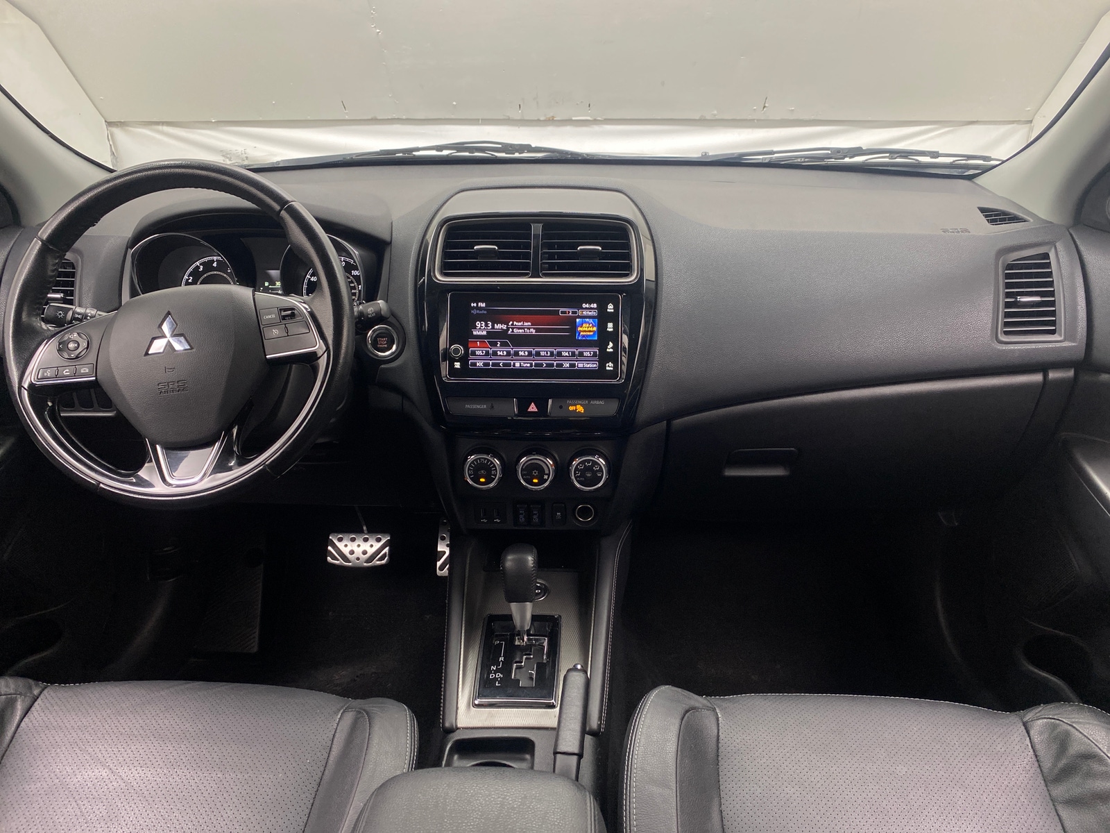 Thumbnail: 2018 Mitsubishi Outlander Sport - 3
