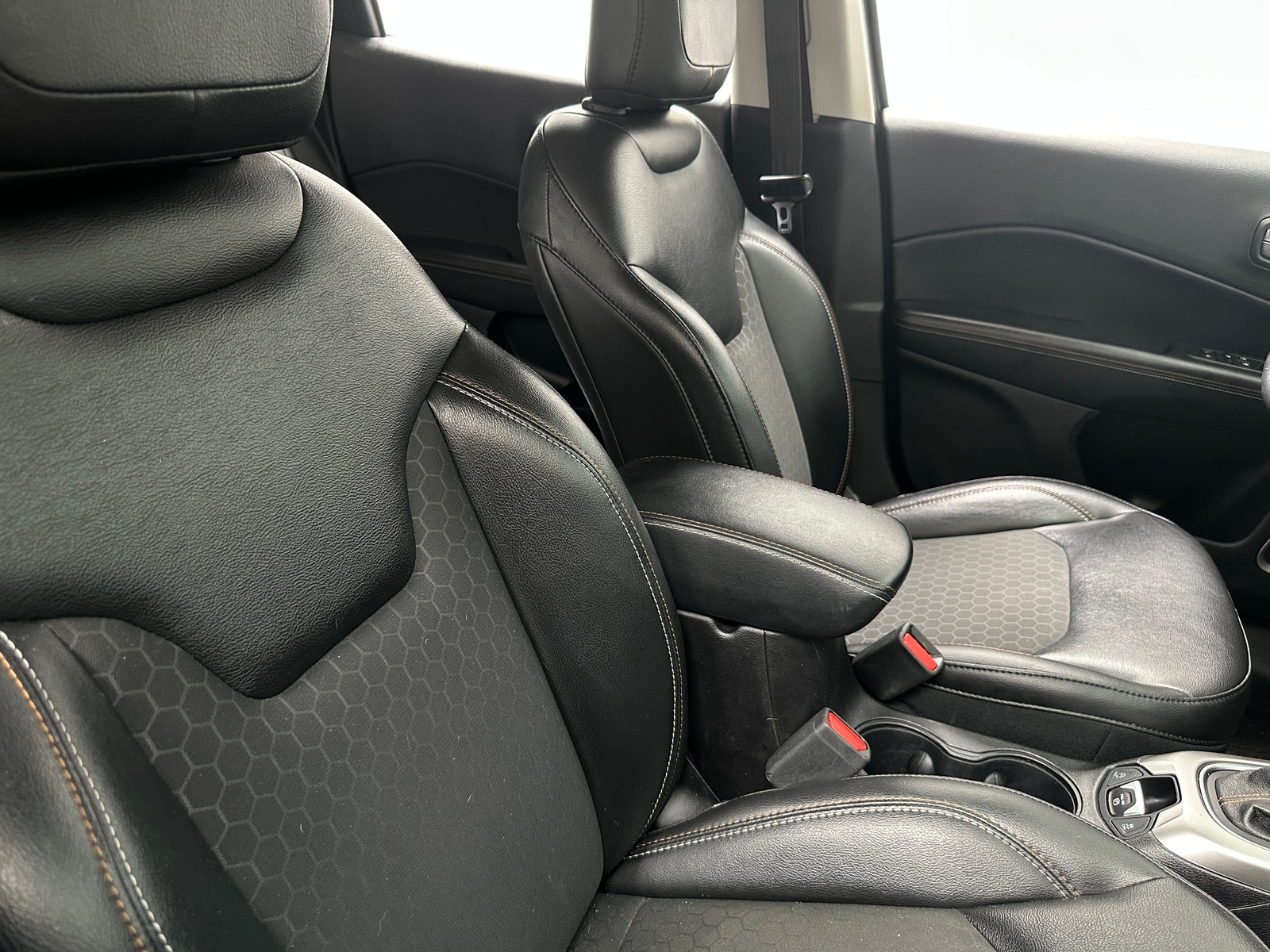 Thumbnail: 2019 Jeep Compass - 2