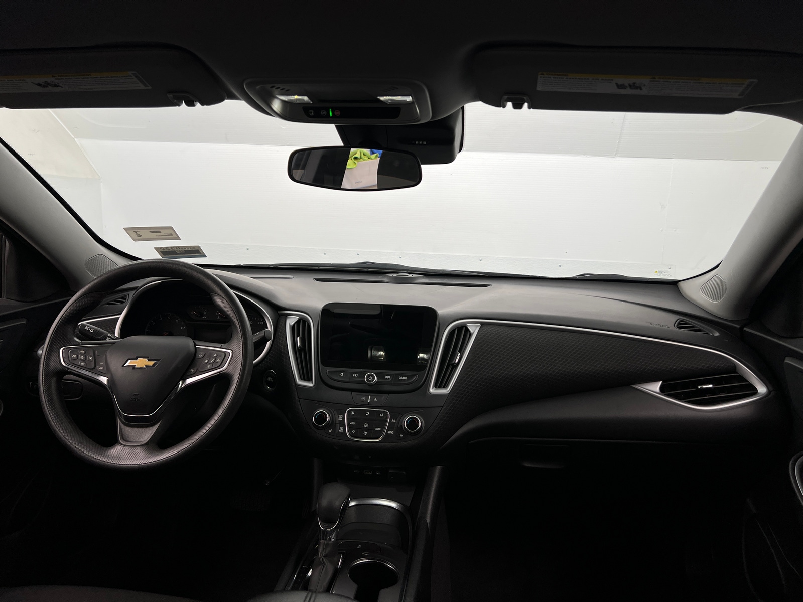 Thumbnail: 2023 Chevrolet Malibu - 3