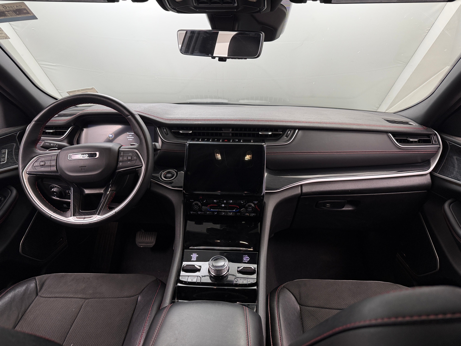 Thumbnail: 2022 Jeep Grand Cherokee - 3