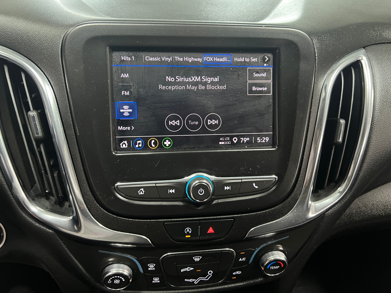 Thumbnail: 2023 Chevrolet Equinox - 4