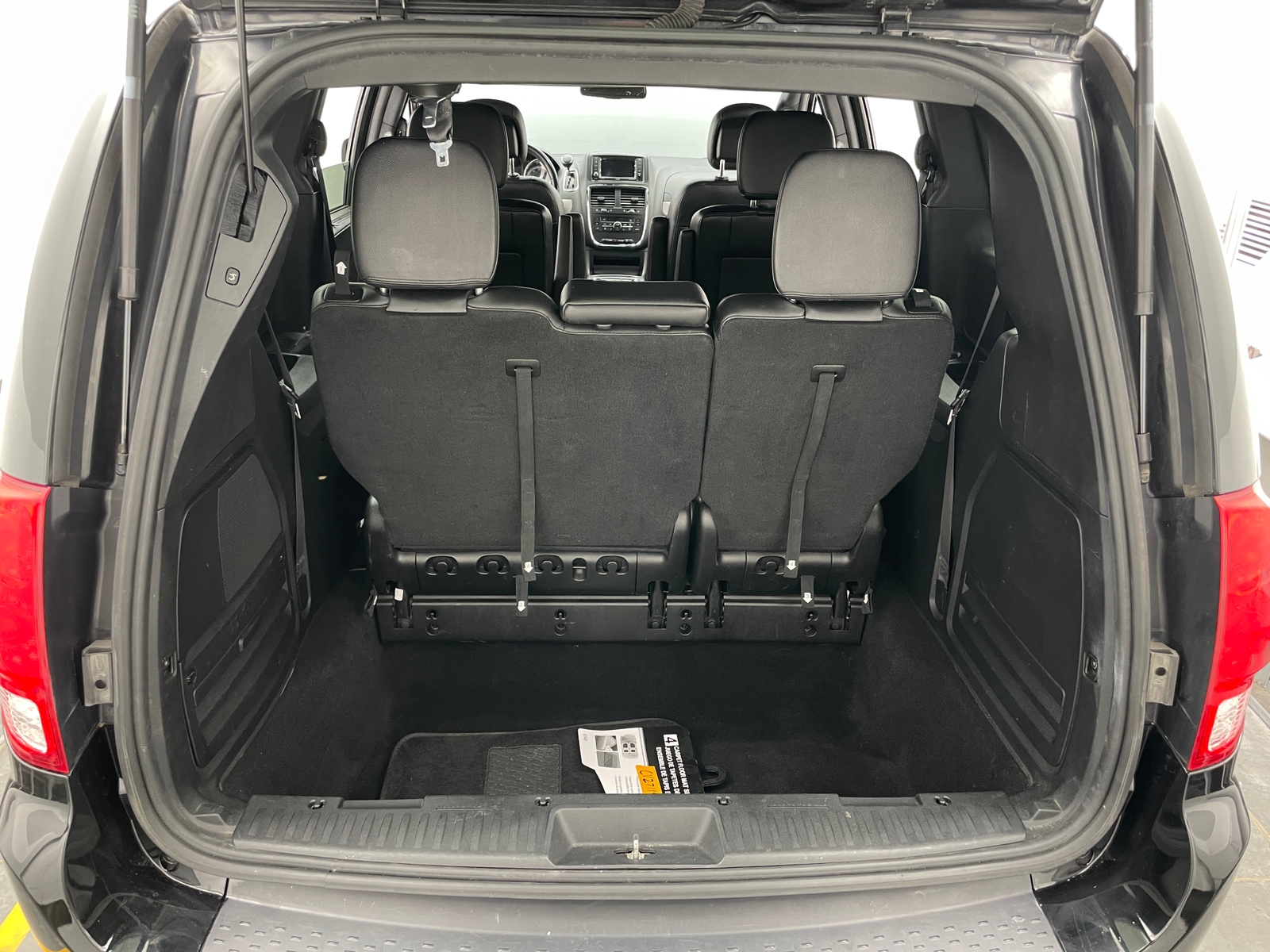 Thumbnail: 2019 Dodge Grand Caravan - 6