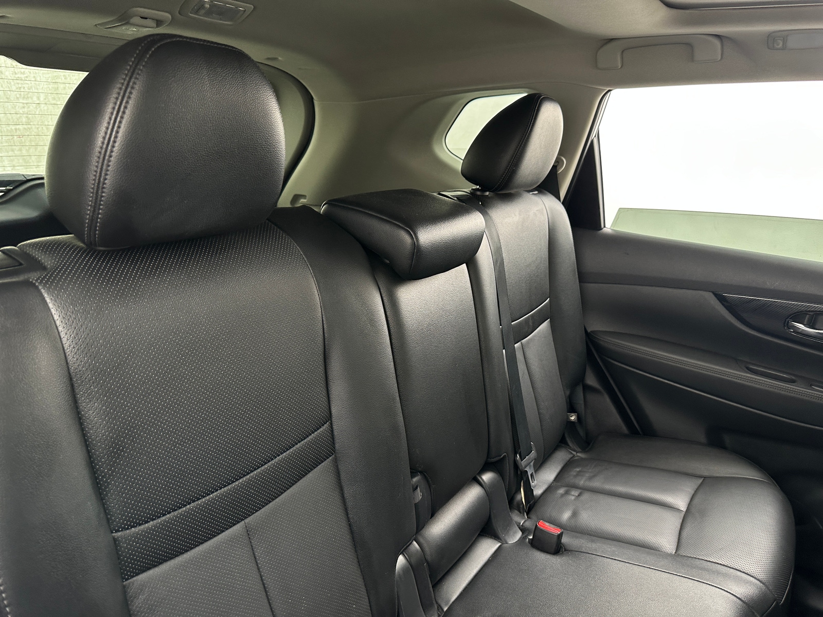 Thumbnail: 2017 Nissan Rogue - 5