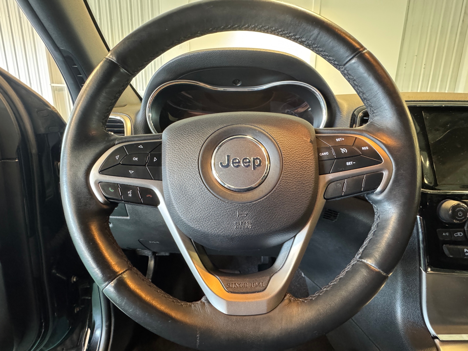 Thumbnail: 2019 Jeep Grand Cherokee - 5