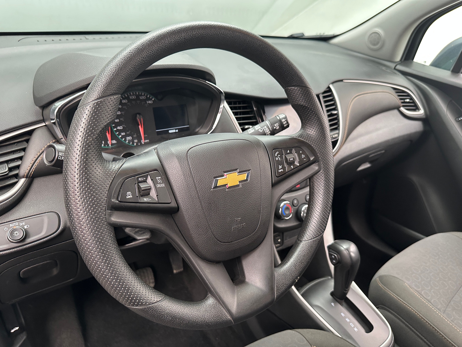 Thumbnail: 2022 Chevrolet Trax - 5