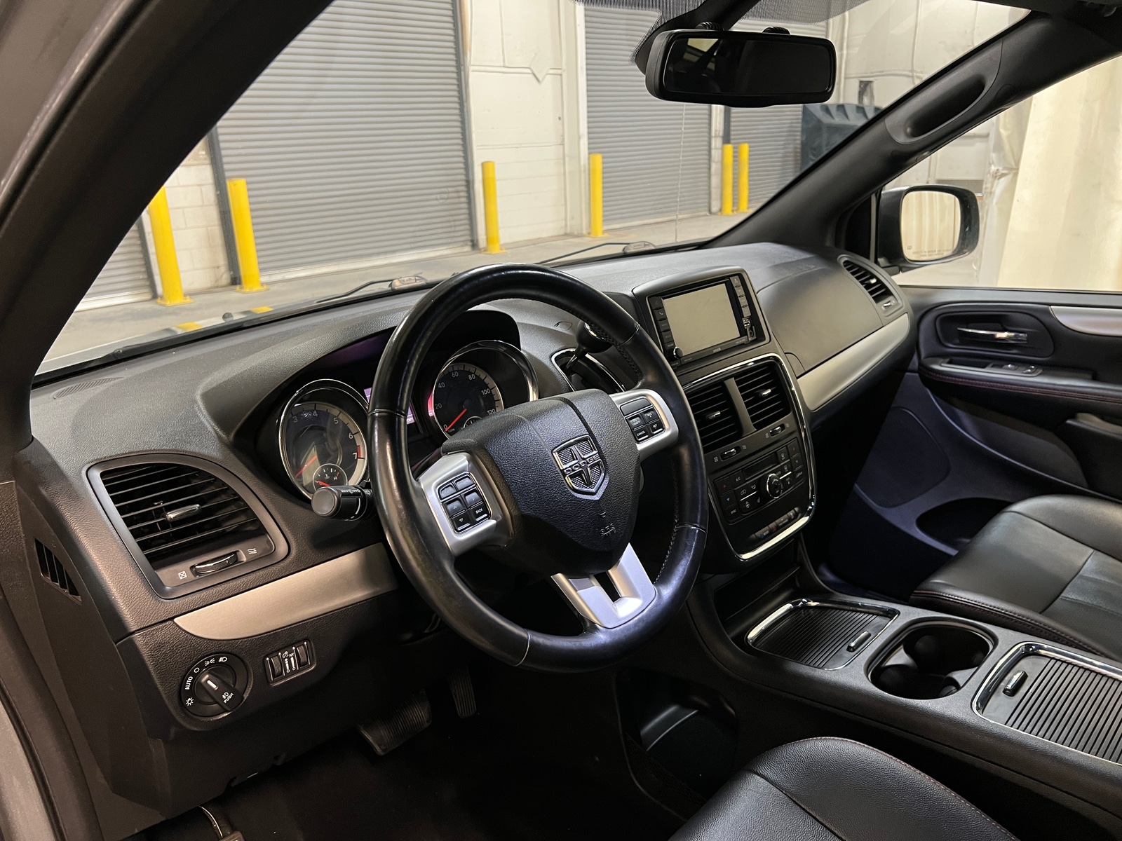 Thumbnail: 2019 Dodge Grand Caravan - 2