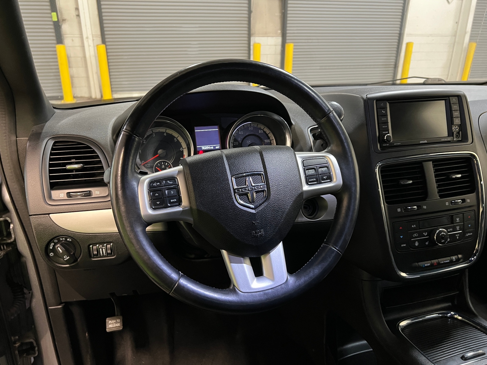 Thumbnail: 2019 Dodge Grand Caravan - 4