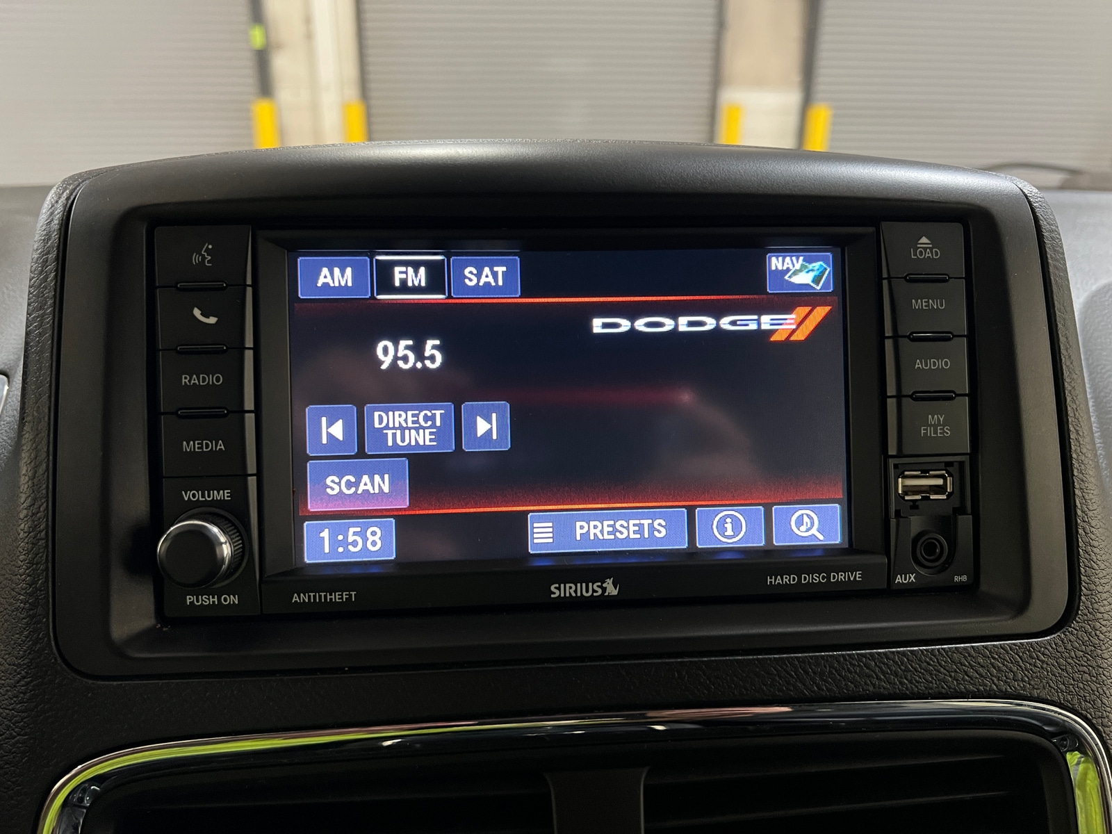 Thumbnail: 2019 Dodge Grand Caravan - 3