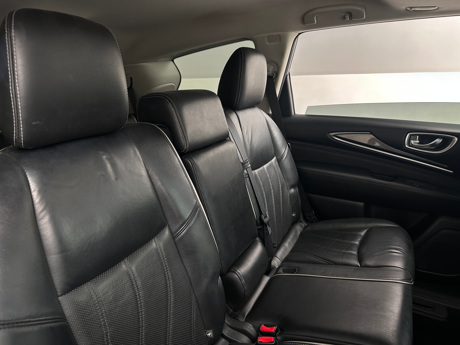 Thumbnail: 2017 INFINITI QX60 - 5