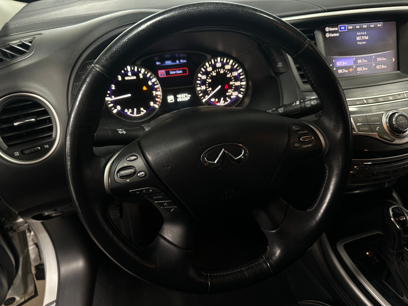 Thumbnail: 2017 INFINITI QX60 - 4